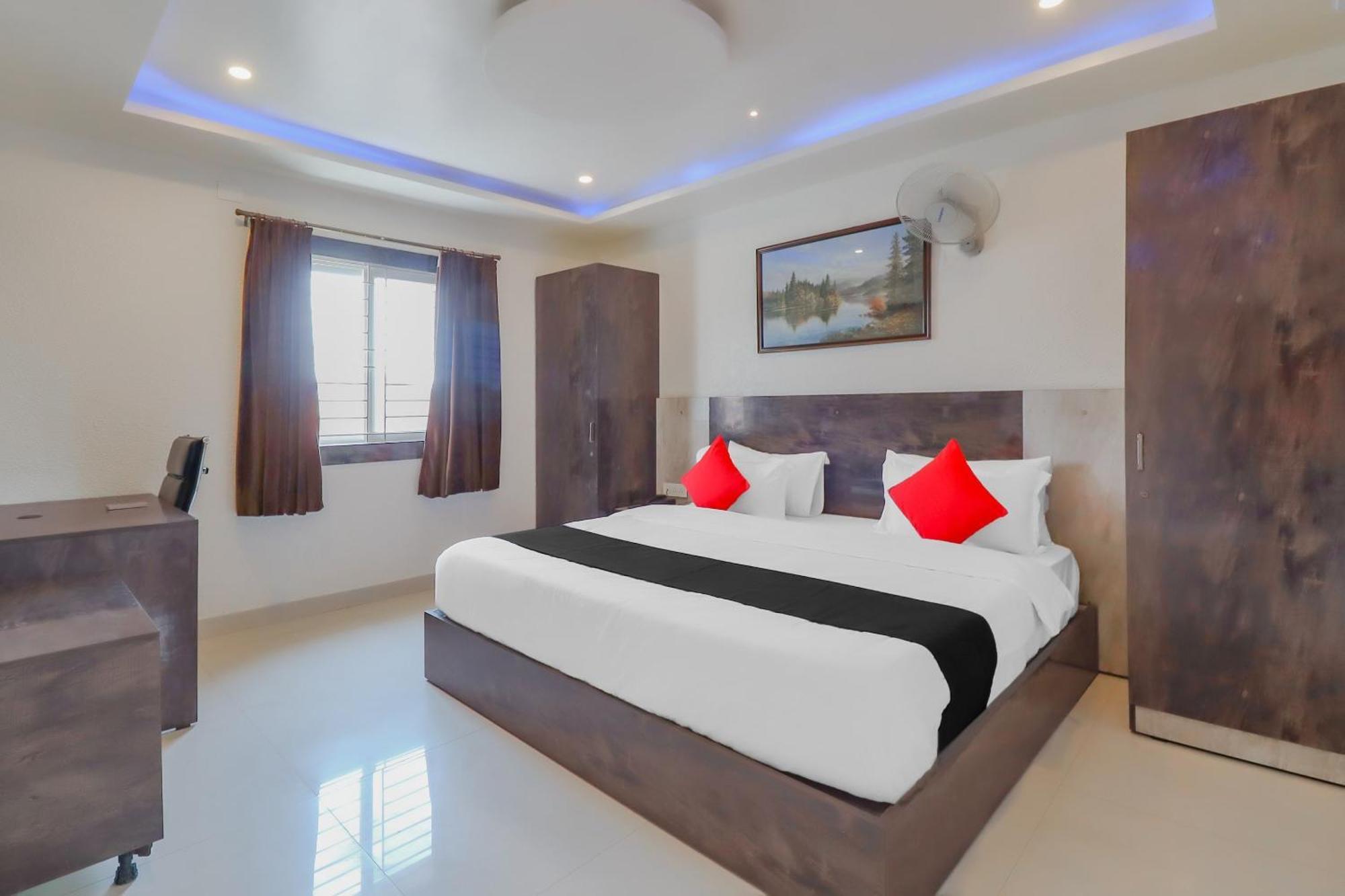 Capital O Royal Galaxy Finesse Near Phoenix Marketcity Bangalore Bagian luar foto