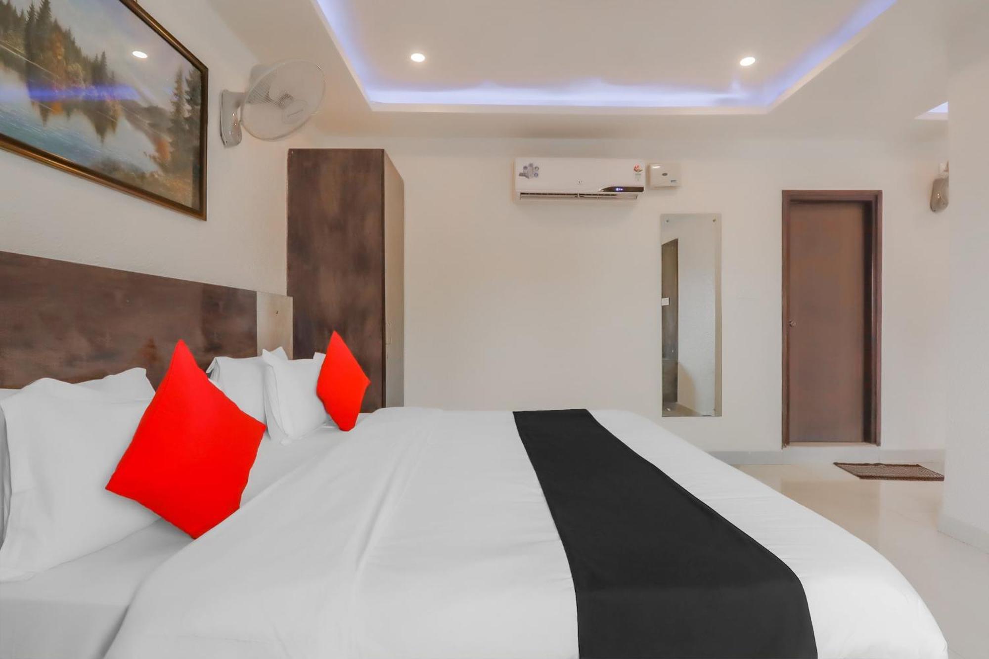 Capital O Royal Galaxy Finesse Near Phoenix Marketcity Bangalore Bagian luar foto